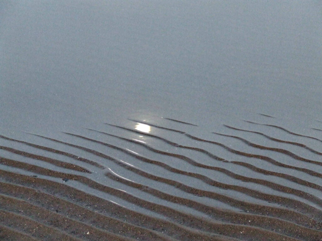 Moon ripples